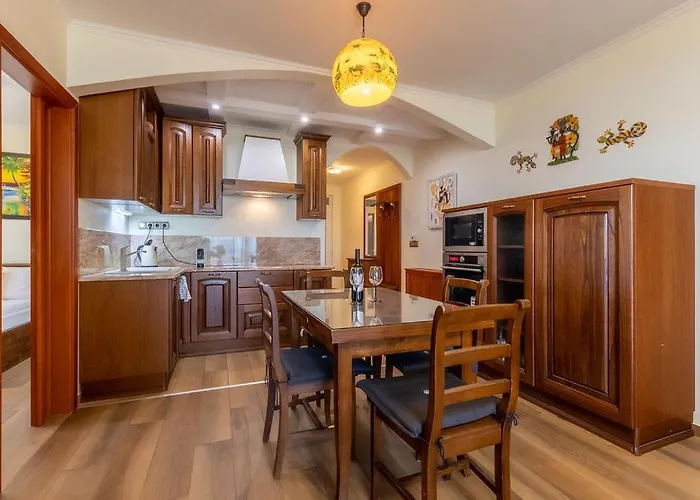 Ezuestpart By Bltn *